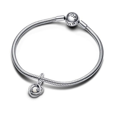 Charm Donna Pandora Pendente Cerchio Eterno Bianco Madreperla Artificiale Giugno - 793125C06 - Gioielleria De Patto